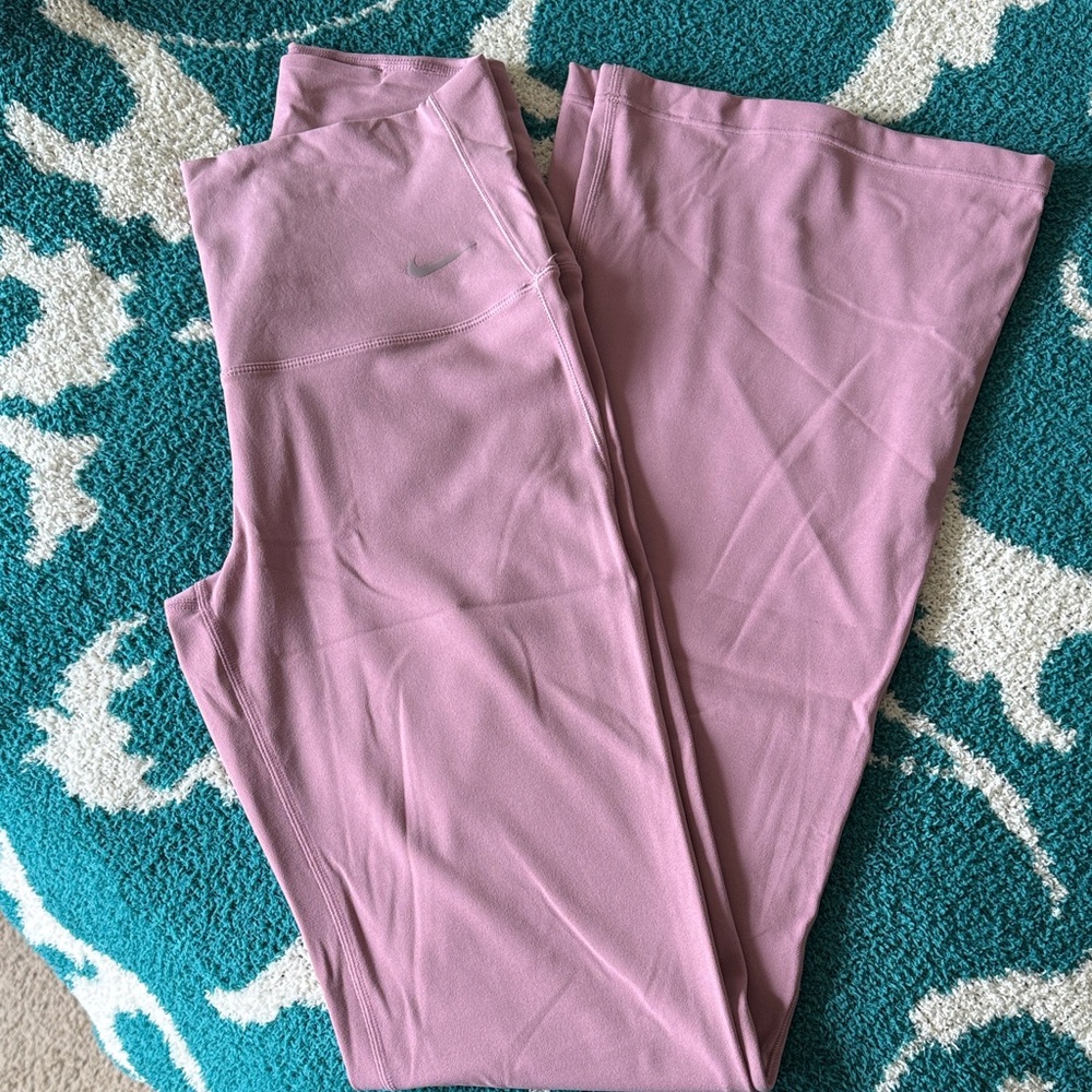 Nike Lavender Leggings